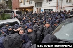 აქცია აქტივისტ ნატა ფერაძის სახლთან.