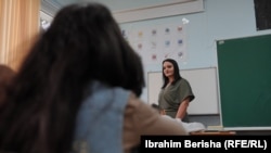 Fatima Salihu, učiteljica u centru za dodatno učenje u Gadimeu, Lipljan.