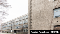 Старият техникум по текстил в Габрово става дом на Център Кристо и Жан-Клод.