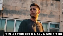 Богдан Зиза, узник Кремля, осужден за то, что облил желтой и синей красками фасад российской администрации Евпатории в мае 2022 года, архивное фото