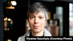 ჰანა იანკუტა, მწერალი, მთარგმნელი, ლიტერატურის კრიტიკოსი