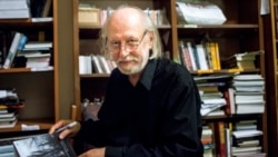 Hazai levél – Krasznahorkai László írásai a Szabad Európa Rádió archív felvételén