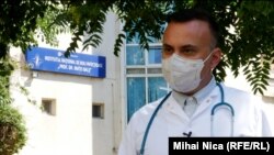 Medicul Adrian Marinescu spune că, pentru a depăși pandemia, este important ca toate spitalele să contribuie în mod real, fiind nevoie de spitale care să acționeze unitar, nu care să pună presiune doar pe „Matei Balș”.