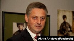 Ахра Аристава