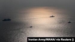 Disa luftanije ruse duke marrë pjesë në stërvitje të përbashkëta ushtarake me Kinën dhe Iranin. Fotografi ilustruese nga arkivi. 