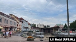 Shumë ndërtime në qytetin Heviz të Hungarisë janë ngadalësuar ose ndalur. 9 gusht 2022.