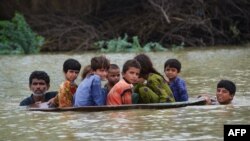 Пополави во Пакистан 