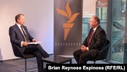 Decizia restricționării vizelor pentru cetățenii ruși este una politică și nu poate fi ignorat detaliul care face din cea mai mare parte a societății rusești o susținătoare a războiului de agresiune al lui Putin împotriva Ucrainei, spune ministrul Bogdan Aurescu.