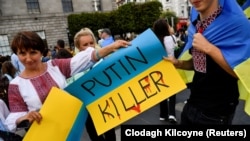 Európa-szerte tüntettek Ukrajna mellett