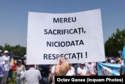 Protest sindical înaintea asumării răspunderii de către guvernul Bolojan pe pachetul de măsuri fiscale, București, 7 iulie 2025.