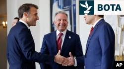 Presidenti francez, Emmanuel Macron, i dërguari i posaçëm i SHBA-së, Steve Witkoff, dhe sekretari amerikan i Shtetit, Marco Rubio. Paris, 17 prill 2025. 