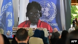 Međunarodni krivični sud za bivšu Jugoslaviju je tokom mandata 1993. - 2017. godine optužio više od 160 ljudi na svim stranama u ratu (Srbija, BiH i Hrvatska), od kojih je 90 osuđeno (TV prenos izricanja presude Ratku Mladiću u Međunarodnom sudu u Hagu, Potočari, juni 2021.)