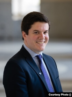 Bredli Džardin (Bradley Jardine), saradnik Vilson centra Instituta Kisindžer za Kinu i Sjedinjene Države