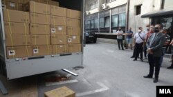 Првите 200 биометриски читачи пристигнаа во Македонија