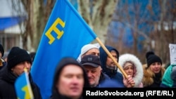 Украинци в Херсон протестират срещу руската окупация. Снимката е от 6 март