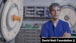 Д-р Дейвид Нот