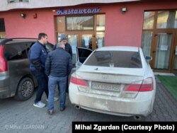 Doar una din mașinile de Ucraina reparate de Mihai și colegii săi în această perioadă, la Cluj.