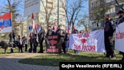 Nekoliko desetaka pripadnika proruskih organizacija na skupu podrške invaziji Rusije na Ukrajinu, 12. marta 2022; Banja Luka, BiH. 