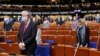 Membrii Adunării Parlamentare a Consiliului Europei țin un minut de reculegere în memoria victimelor invaziei rusești în Ucraina, Strasbourg, 14 martie 2022