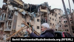 Последици од гранатирањето во Ирпин, во близина на Киев, март 2022