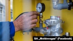 Gazprom a început să reducă volumele gazelor către R. Moldova din luna octombrie. Deficitul de gaze a pus în imposibilitate Centrala de la Cuciurgan de a livra malului drept energie electrică.