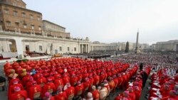 Pred hiljadama vjernika u Vatikanu sahranjen papa Benedikt XVI