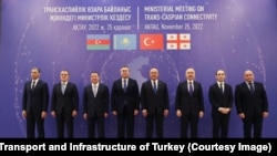 ყაზახეთის, საქართველოს, აზერბაიჯანისა და თურქეთის მაღალი რანგის პირების შეხვედრა ყაზახეთში, სადაც ხელი მოეწერა შუა დერეფნის საგზაო რუკას. 2022 წლის 25 ნოემბერი