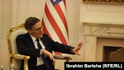 Viši savetnik američkog State Departmenta, Derek Chollet. Priština, 11. januar 2022.