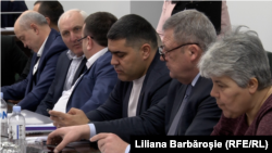 Deputați ai Adunării Populare de la Comrat în ședință, vineri 18 martie 2022