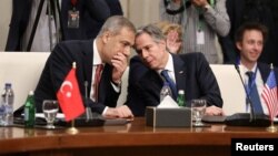 Антони Блинкен и турскиот министер за надворешни работи Хакан Фидан