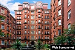 Будинок, в якому розташована квартира