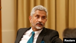 Indijski ministar spoljnih poslova Subramanjam Džaišankar rekao je da "samo iznošenje apsurdnih tvrdnji ne čini tuđu teritoriju vašom".