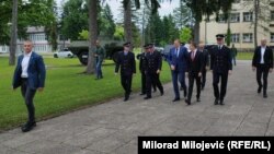 Milorad Dodik, predsjednik RS na ulazu u kasarnu u Banjaluci, 12. maj 2025. 