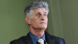 Profesor Rastoder (na fotografiji) smatra da intelektualno određenje prema vrednosnim sudovima dovodi intelektualce u rizik da budu šikanirani