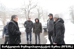 მარტვილის მუნიციპალიტეტის მერი, თორნიკე ჯანაშია მარტვილის მუნიციპალიტეტში, „სოფლის მხარდაჭერის პროგრამით“ დასაფინანსებელი პროექტების შერჩევის მიზნით, მოსახლეობასთან საკონსულტაციო შეხვედრას მართავს კურზუს, ტალერის და სალხინოს ადმინისტრაციულ ერთეულში შემავალ სოფლებში. 5 მარტი, 2022 წელი