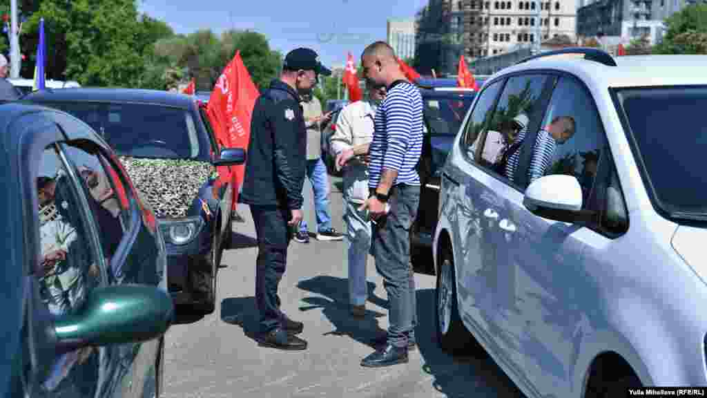 Poliția și participanți la &bdquo;marșul auto&rdquo;