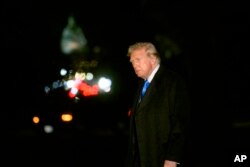 La scurt timp după ce Donald Trump a anunțat taxele de import asupra bunurilor canadiene, premierul canadian Justin Trudeau a spus că va impune o măsură echivalentă pe importurile din SUA.