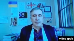 Михаил Саакашвили выступает в суде по видеосвязи