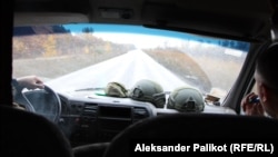 Sergej Skorjik i Eduard Lakionov jure putevima u regiji Herson.