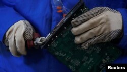 Razdvajanje elektroničkog otpada, ilustrativna fotografija