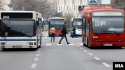 Блокади и протест на приватните автобуски превозници во Скопје, 5 декември 2022 година