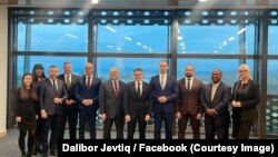 Këshilltari i lartë i Departamentit amerikan të Shtetit, Derek Chollet, me përfaqësuesit e Listës Serbe.