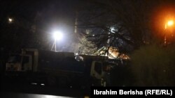 Ovako je izgledao jedan od blokiranih puteva na severu Kosova uveče 11. decembra.