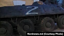 Blindata din Bălți cu simbolul Z pictat pe ea.
