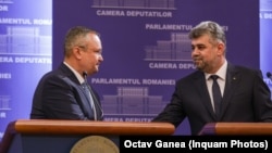 La patru ani după legea offshore promovată de Liviu Dragnea și aliații săi, PSD a ajuns la un acord cu PNL și UDMR pentru promovarea unei noi legi care să permită exploatarea gazelor din Marea Neagră. Patru ani irosiți, spun experții. Imagine cu liderii PSD și PNL.