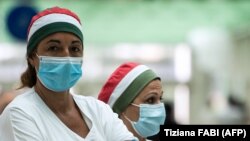 Punonjëset shëndetësore në një spital në Romë