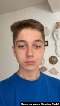 Средношколецот Самуил Велески