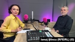 Adriana Nedelea a stat de vorbă cu Mihai Craiu, medic primar pediatru, despre informațiile false din social media legate de medicină, tratamente și vaccinuri, despre paracetamol și autism, despre conspirațiile medicale și polarizarea opiniilor.