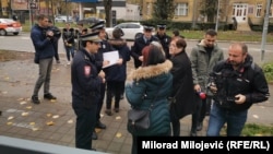 Policija je ispred Suda u četvrtak legitimisala članove grupe Pravda za Davida