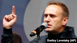 Russian opposition leader and anti-corruption campaigner Aleksei Navalny (file photo)